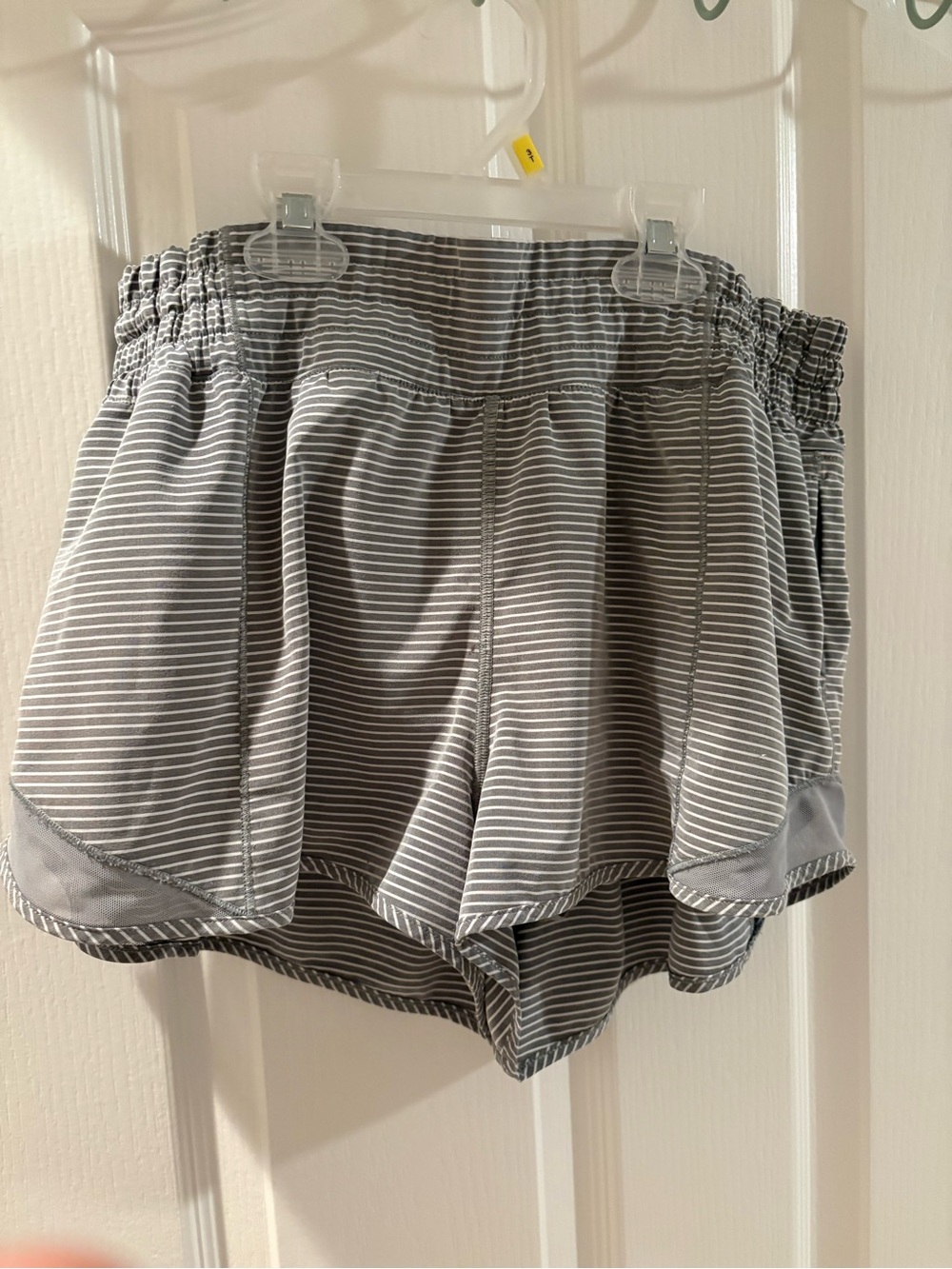 LuLuLemon Striped Gray Women’s Athletic Shorts
